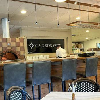 Inn At Black Star Farms Suttons Bay Eksteriør billede