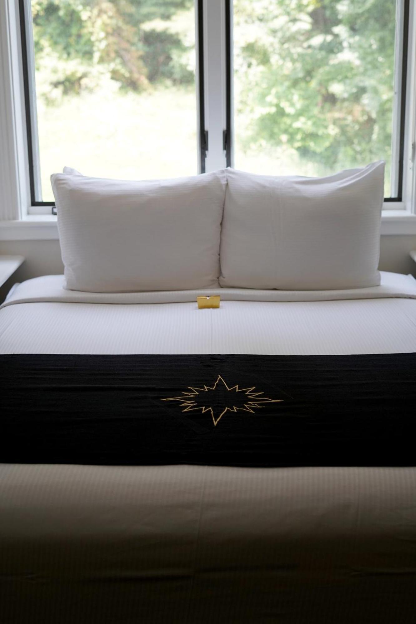 Inn At Black Star Farms Suttons Bay Værelse billede